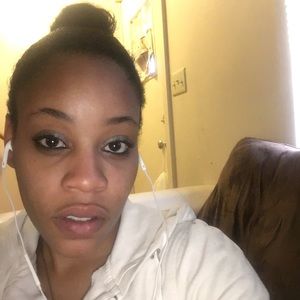 Meet your Posher, Kelisa