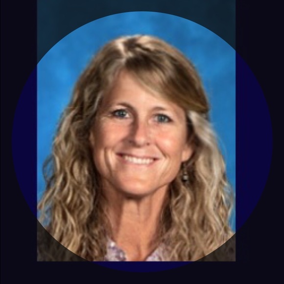 Meet your Posher, Lisa - Picture 1 of 1