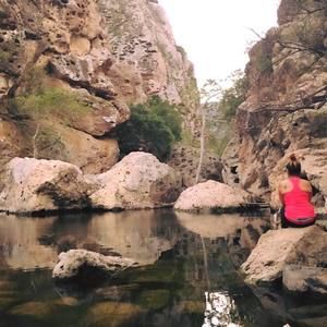 Meet your Posher, April gayeng