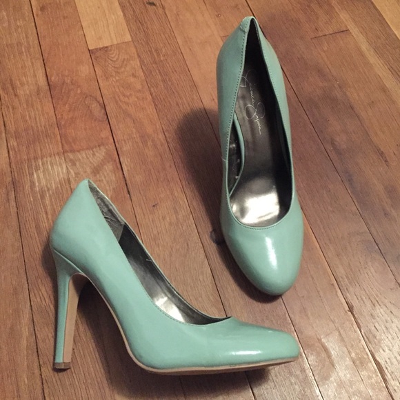 Mint Patent pumps