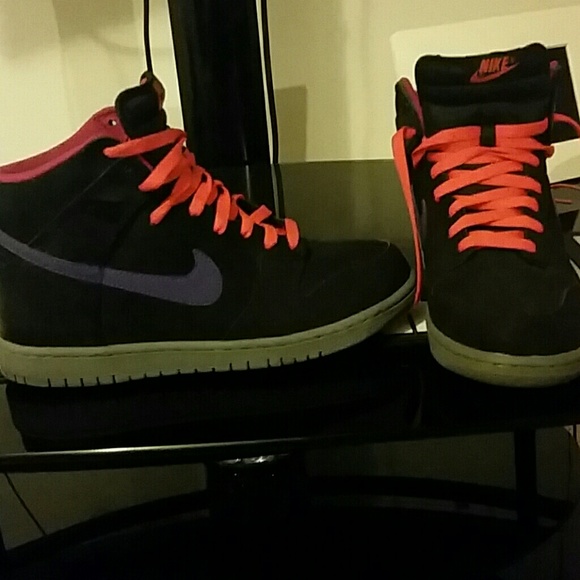 SOLD!!! Nike