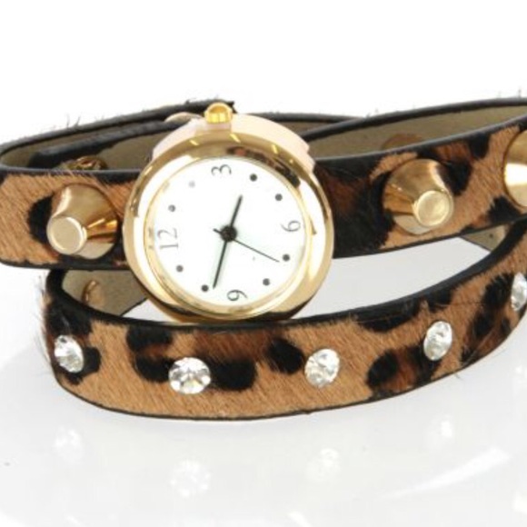 Furry leopard double band watch