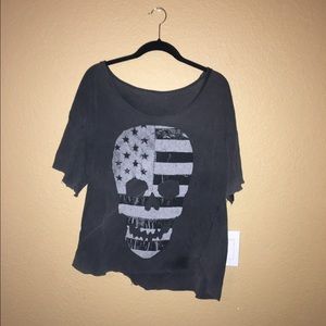 Brandy Melville off the shoulder skull tee!