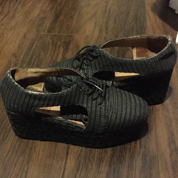 Jeffrey Campbell cut out platform oxfords size 7