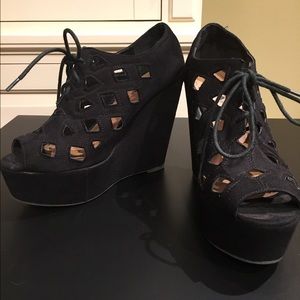 Soda open toe black suede wedges 7 1/2