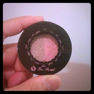 Too Faced Single Eye Shadow I know what boy wants
