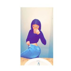 Meet your Posher, Andrea