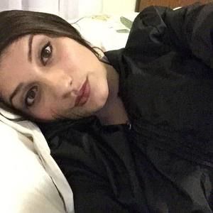 Meet your Posher, Desiree summer