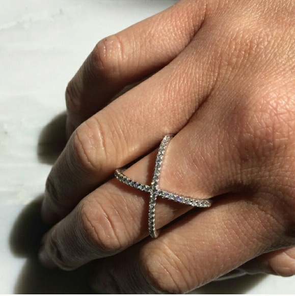 CZ Criss Cross "X" White  gold ring - Picture 3 of 3