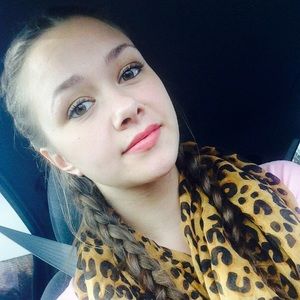 Meet your Posher, Alyssa