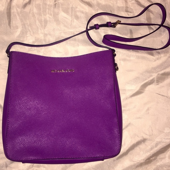 Michael Kors Jet Set Large Saffiano Messenger