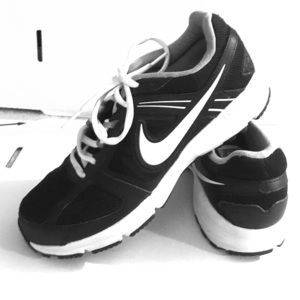 Nike Air - RELENTLESS