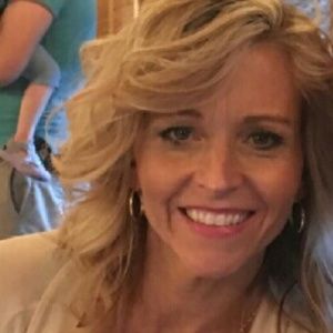 Meet your Posher, Leeann