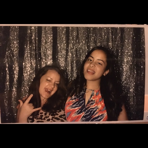 Meet your Posher, Raquel - Picture 1 of 1