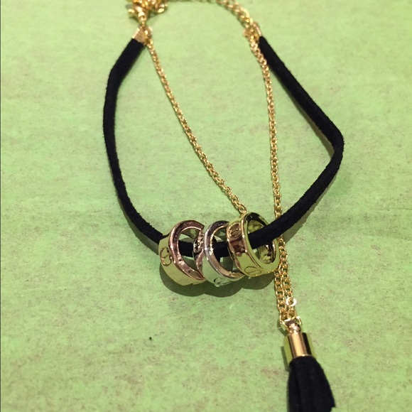 Velvet and gold chain bracelet - Picture 3 of 3