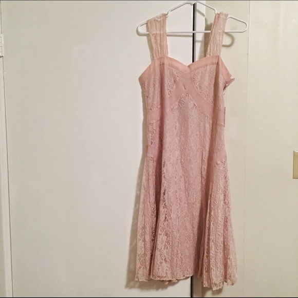 NWT Forever 21 Pink Floral Lace Dress - Picture 2 of 5
