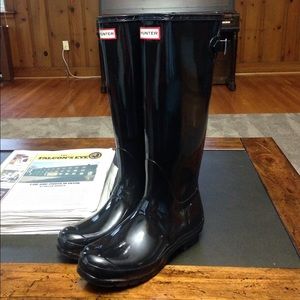 TRADING women's adjustable back hunter boots