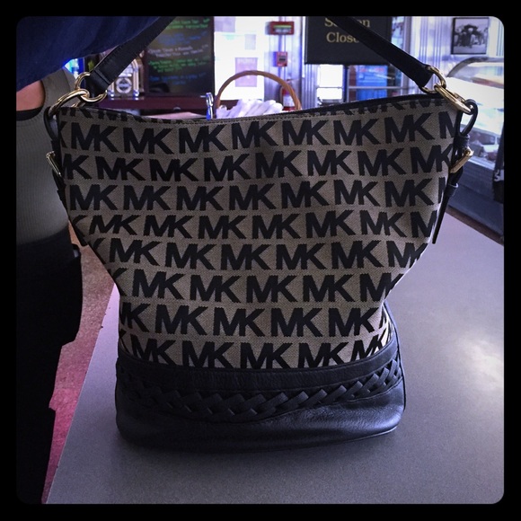 Michael Kors purse