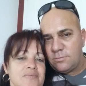 Meet your Posher, Leonor