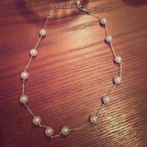 Silver and pearl necklace