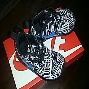 Toddler boys trible Nikes