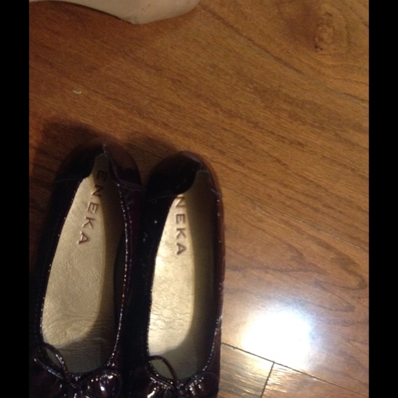Shoes - Picture 2 of 2