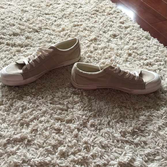 Polo Ralph Lauren Shoes - Polo Ralph Lauren beige sneakers S13