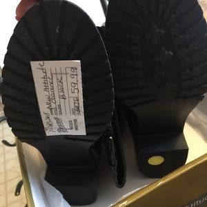 Black leather boots (brand new)