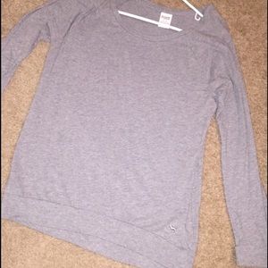 VS off the shoulder reglan long sleeve cotton tee
