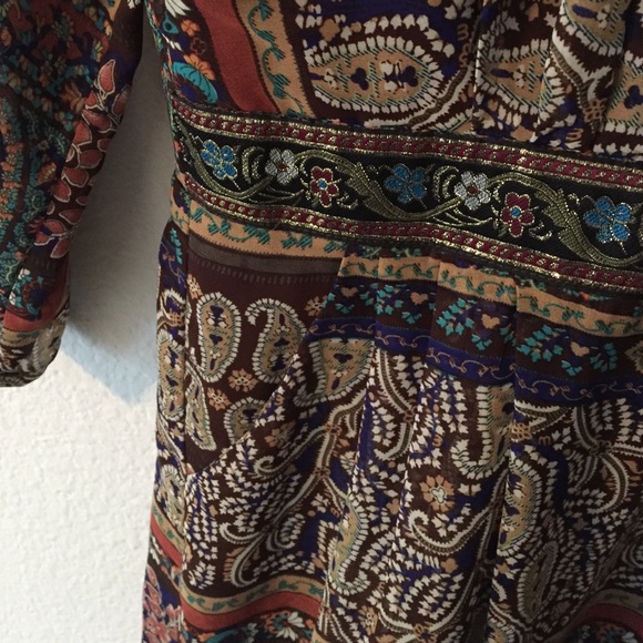 Structured Pattern Dress - Picture 4 of 4