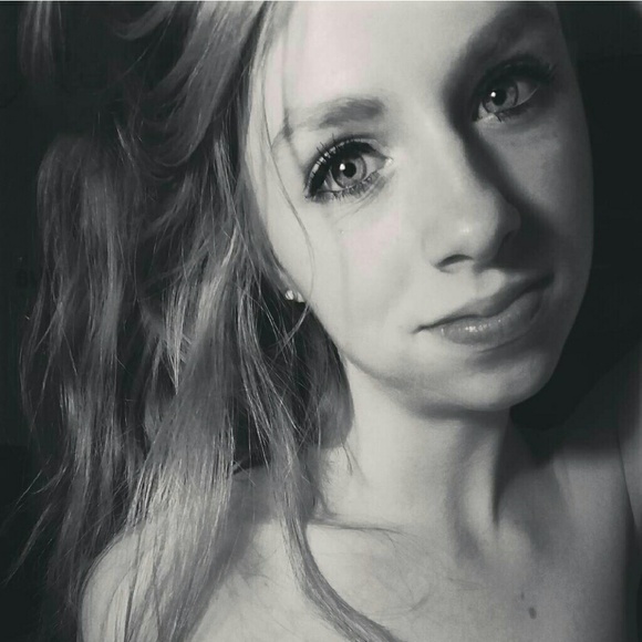 Meet your Posher, Meg - Picture 1 of 1