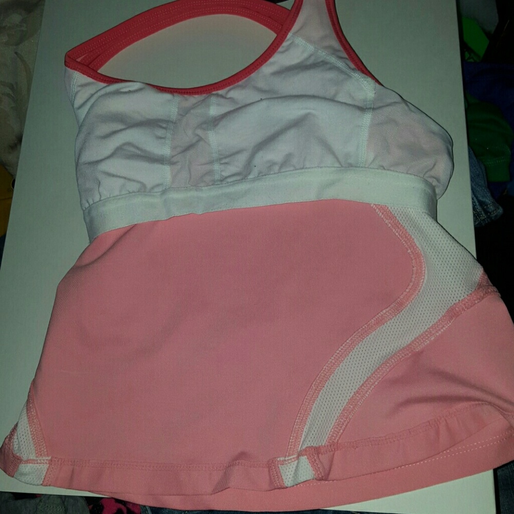 Nike Workout Tank Top with back secret pouch - Picture 4 of 4