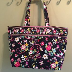 Vera Bradley Grand Tote weekender in Ribbons navy