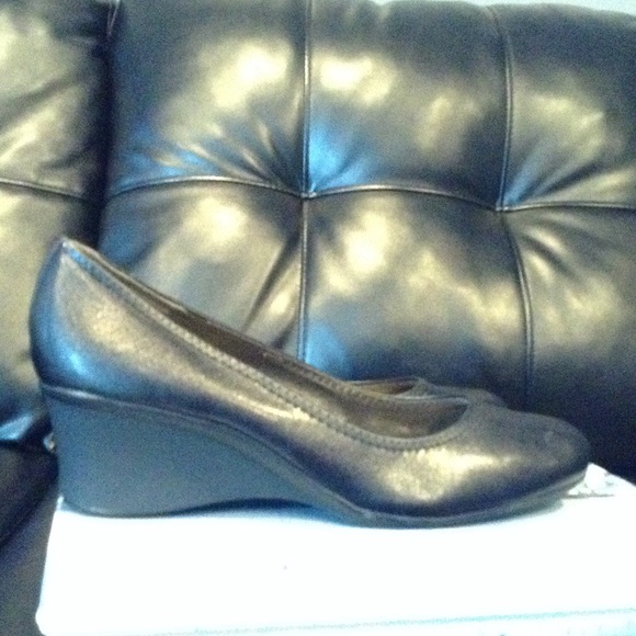 Plain black dress shoes