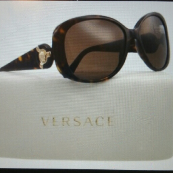 🕶Authentic Versace Sunglasses.🕶