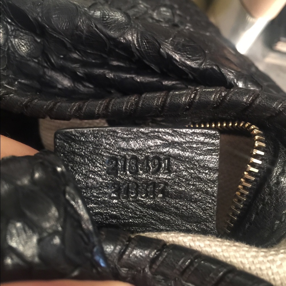 Gucci Authentic Python Purse. - image 5