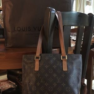 Louie Vuitton shoulder bag
