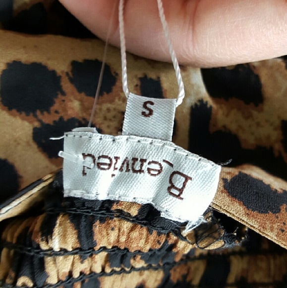 Cheetah print skirt/shorts - Picture 2 of 2