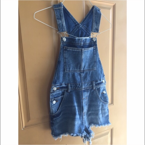 ✨Brandy Melville Overalls✨