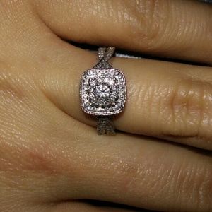 Meet your Posher, Brittney