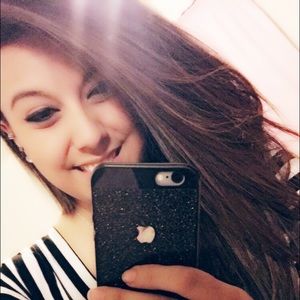 Meet your Posher, Mayra