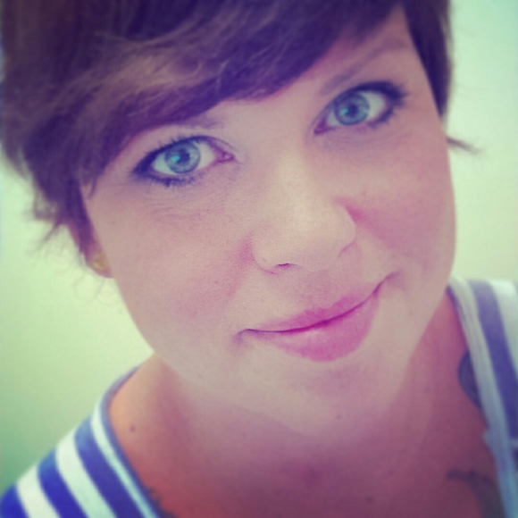 Meet your Posher, Tiffany - Picture 1 of 1