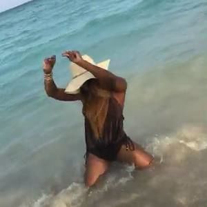 Meet your Posher, Sade