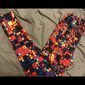 OS EUC LuLaRoe leggings (worn once)