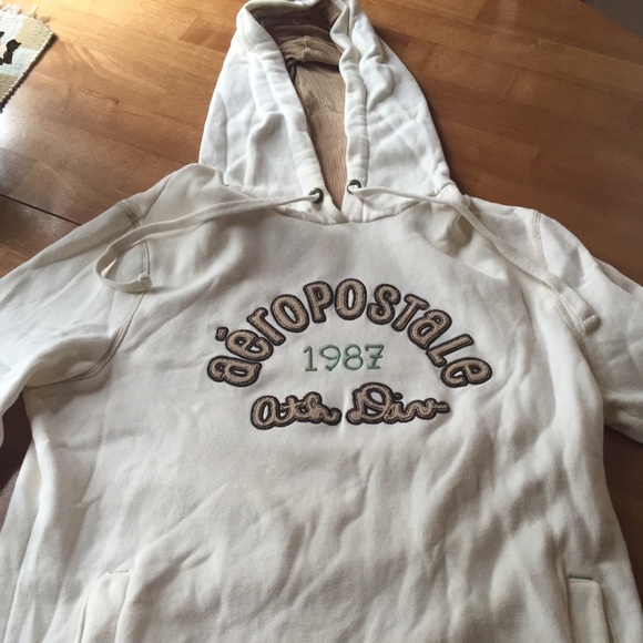 Cream colored hoodie from aero