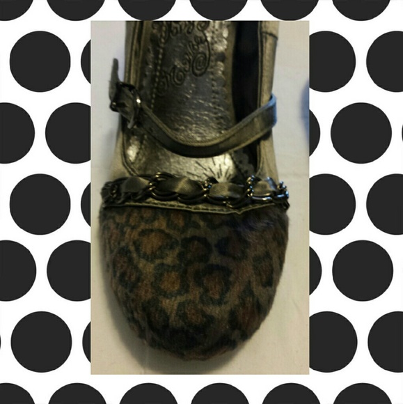 Naughty Monkey Chunky Heel - Picture 2 of 2