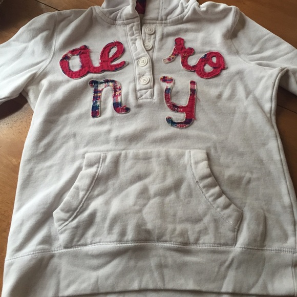 Beautiful white hoodie from Aeropostale