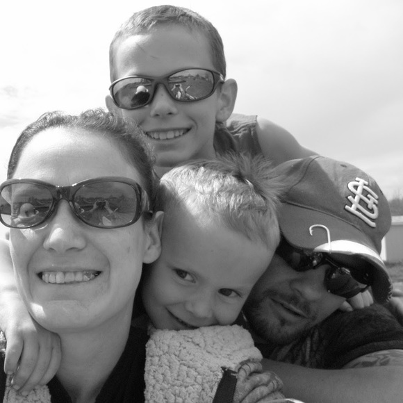 Meet your Posher, Sarah - Picture 1 of 1