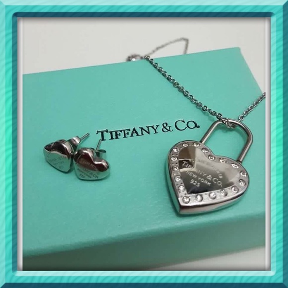 Jewelry - 🎉FINAL SALE🎉🇺🇸🇺🇸Fashion  Jewelry Set😍💖💖💖