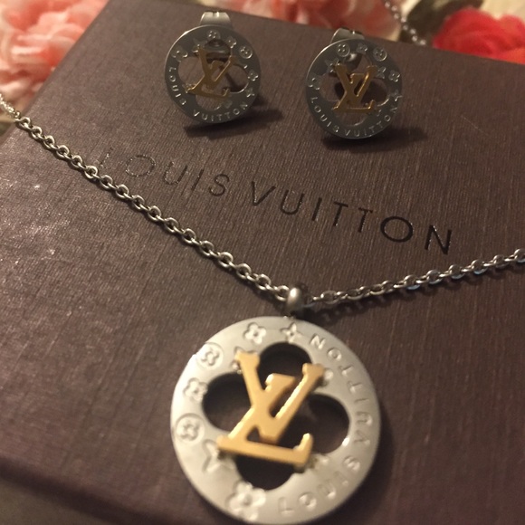 ๐FINAL SALE๐๐บ๐ธ๐บ๐ธFashion Jewelry Set๐๐๐๐ - Picture 3 of 4